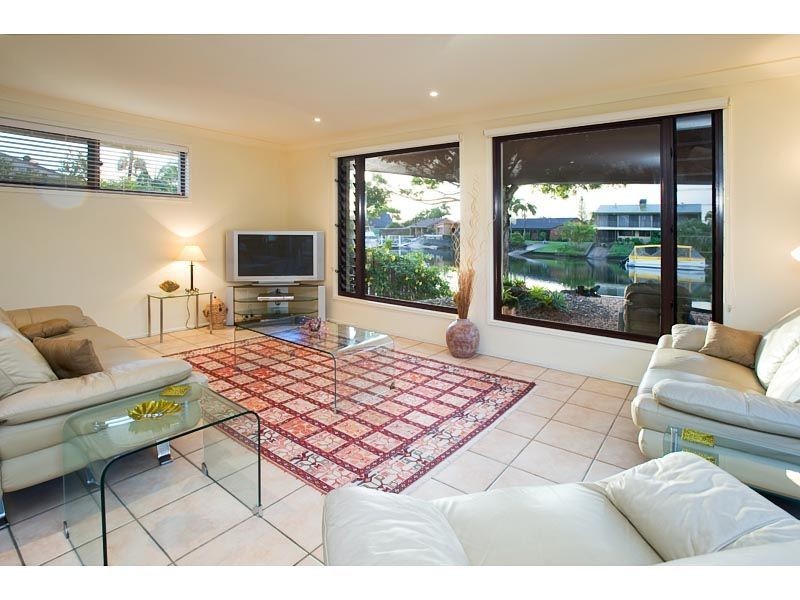 4 Balboa Court, Hollywell QLD 4216