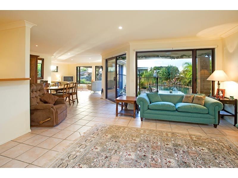 4 Balboa Court, Hollywell QLD 4216