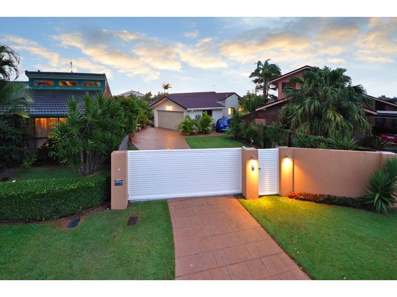 4 Balboa Court, Hollywell QLD 4216