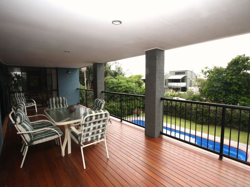 19 Dunnes Avenue, Hope Island QLD 4212