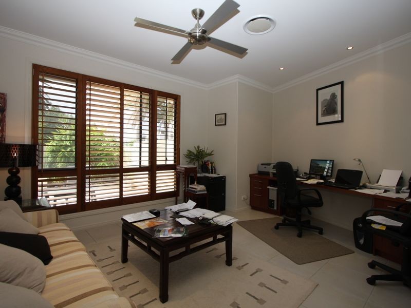 15 King Charles, Sovereign Islands QLD 4216