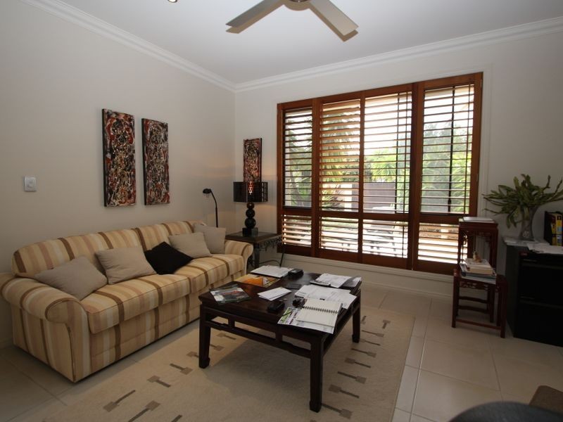 15 King Charles, Sovereign Islands QLD 4216