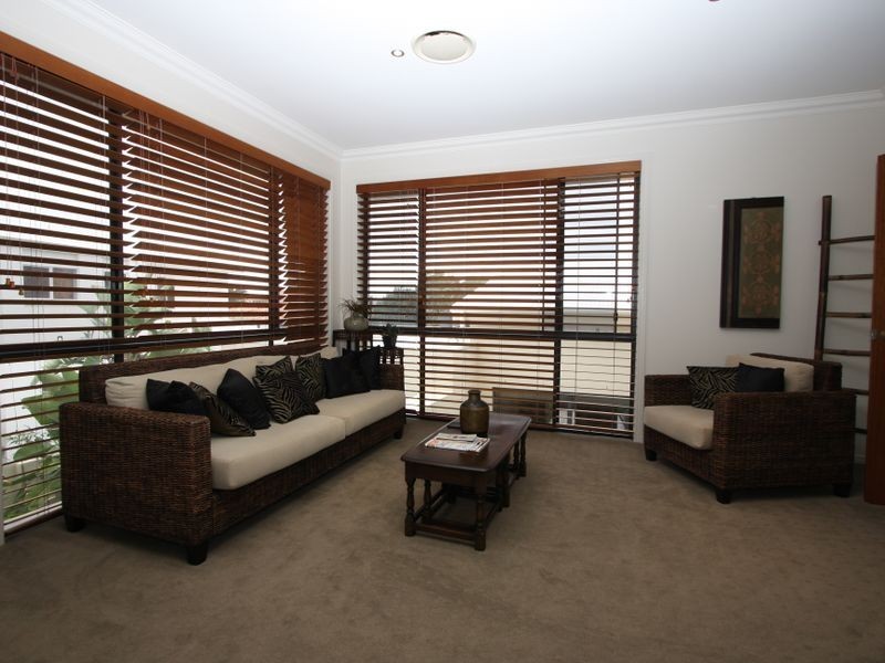 15 King Charles, Sovereign Islands QLD 4216