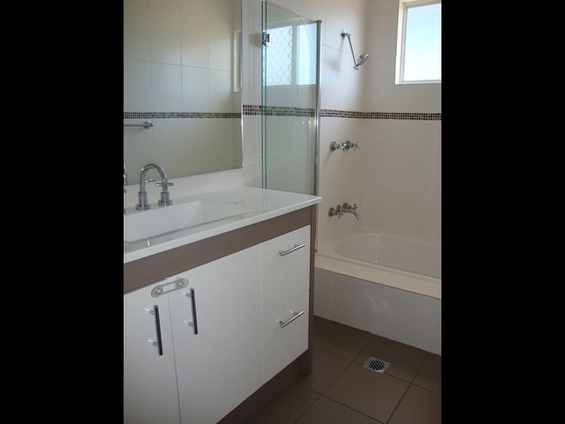 50 Nalkari Street, Coombabah QLD 4216