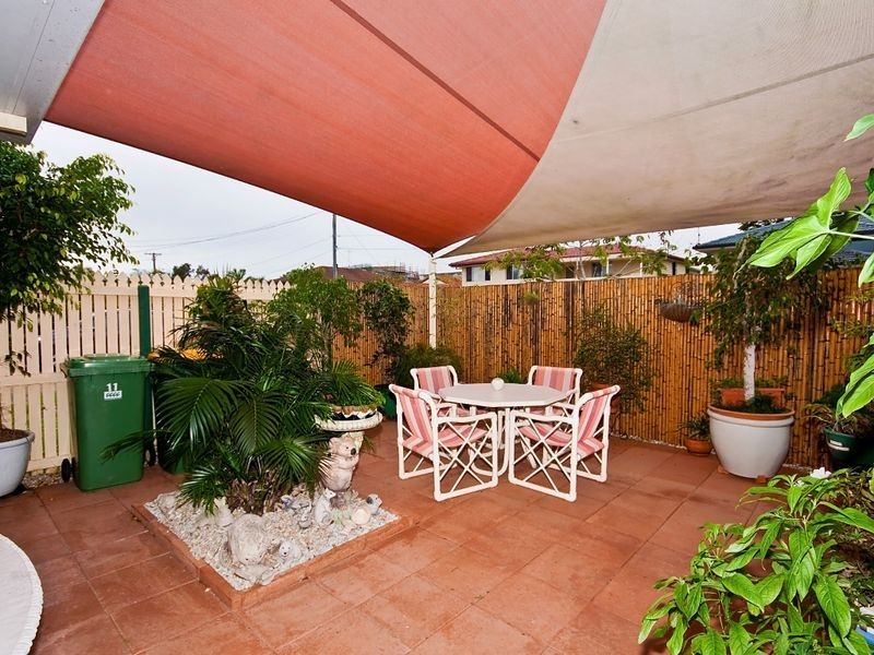 2/11 Muscovey Avenue, Paradise Point QLD 4216