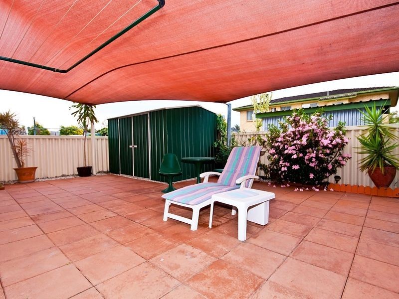 2/11 Muscovey Avenue, Paradise Point QLD 4216