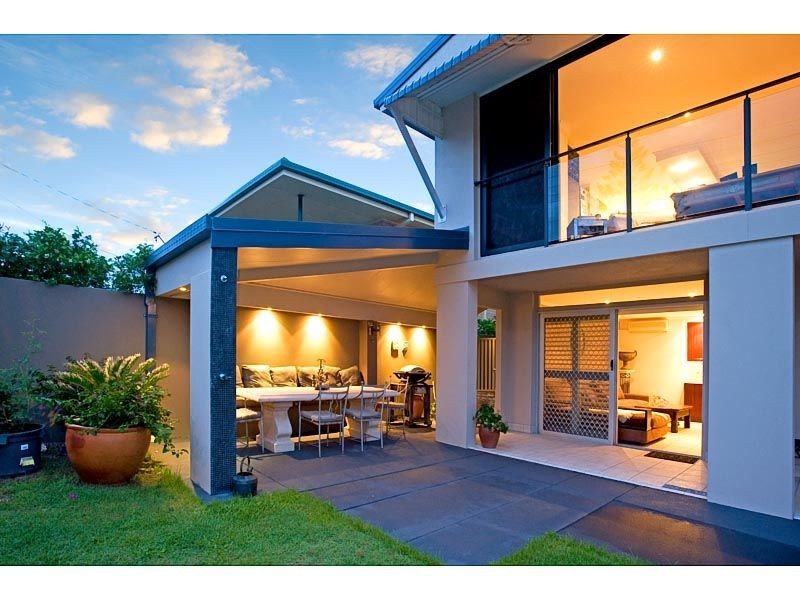 102 The Esplanade, Paradise Point QLD 4216