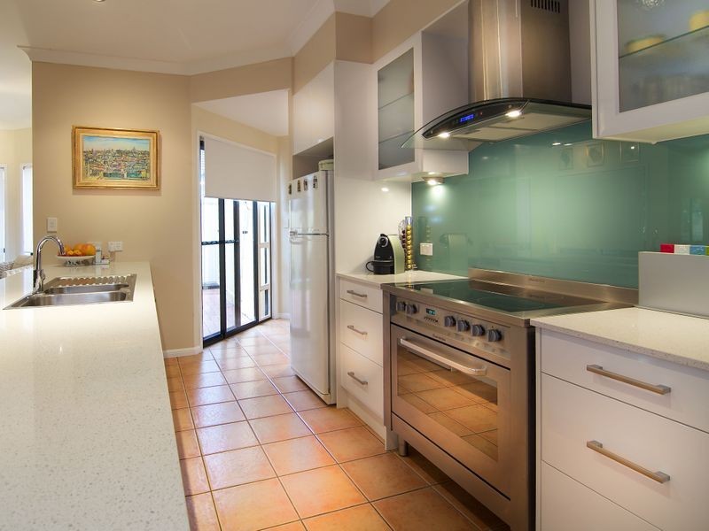 7 Wisemans Court, Helensvale QLD 4212