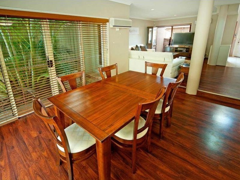 8102 Magnolia Gardens Court, Hope Island QLD 4212