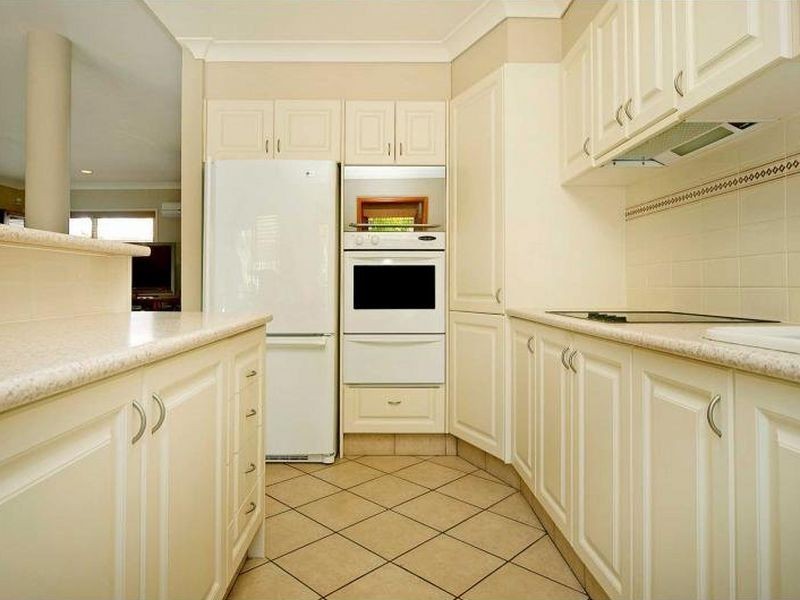 8102 Magnolia Gardens Court, Hope Island QLD 4212