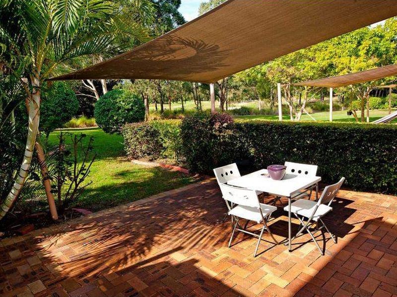 8102 Magnolia Gardens Court, Hope Island QLD 4212