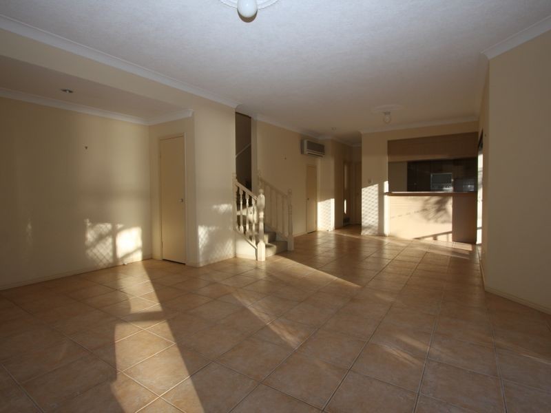 4/7 Esplanade West, Paradise Point QLD 4216