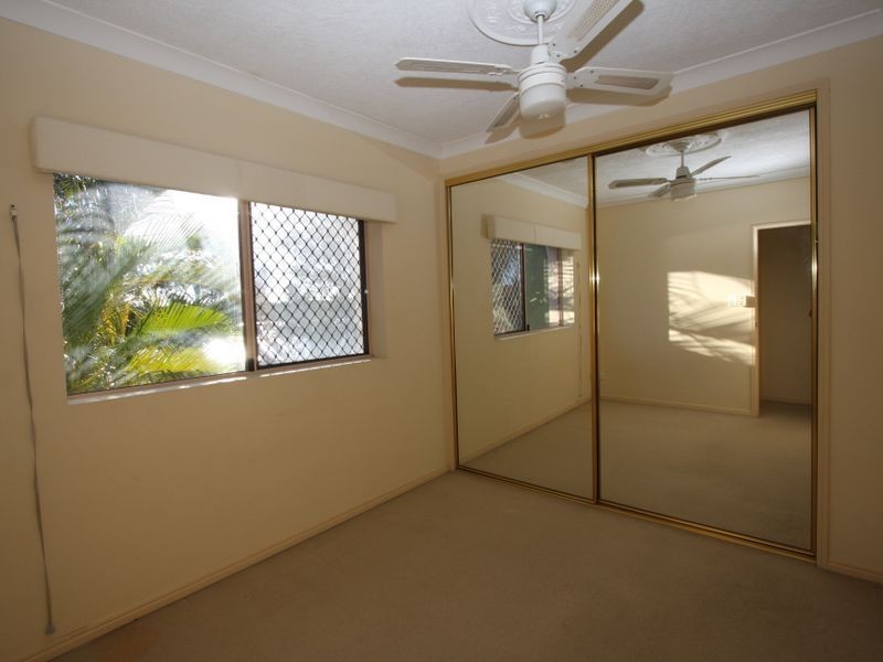 4/7 Esplanade West, Paradise Point QLD 4216