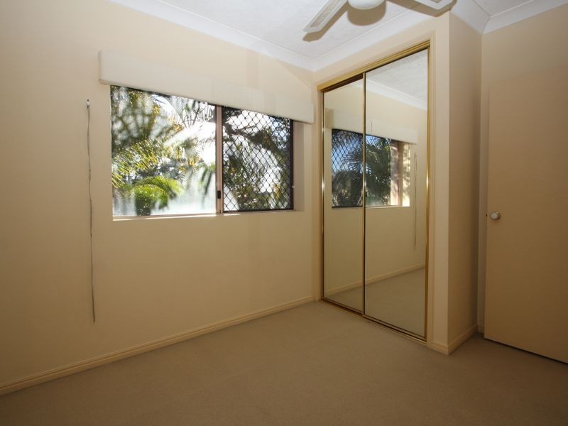 4/7 Esplanade West, Paradise Point QLD 4216
