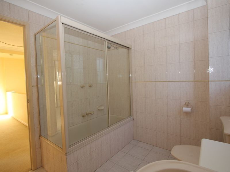 4/7 Esplanade West, Paradise Point QLD 4216