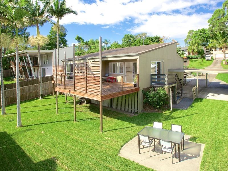 21 Akoonah Street, Hope Island QLD 4212