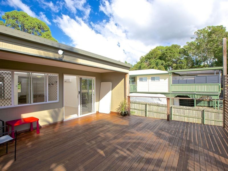 21 Akoonah Street, Hope Island QLD 4212