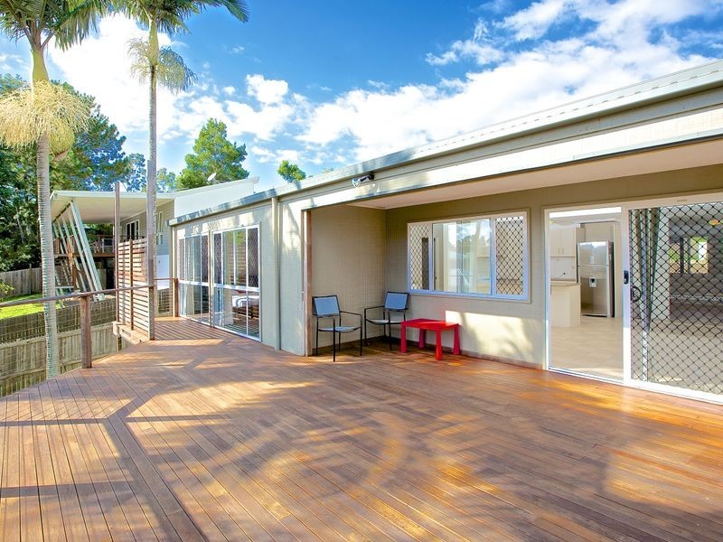 21 Akoonah Street, Hope Island QLD 4212