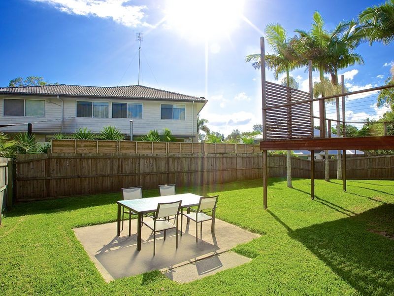 21 Akoonah Street, Hope Island QLD 4212