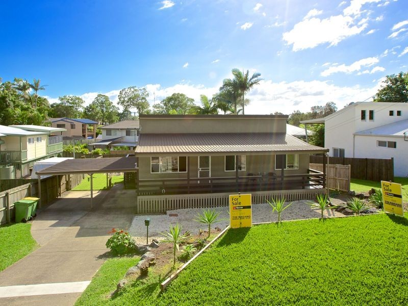 21 Akoonah Street, Hope Island QLD 4212