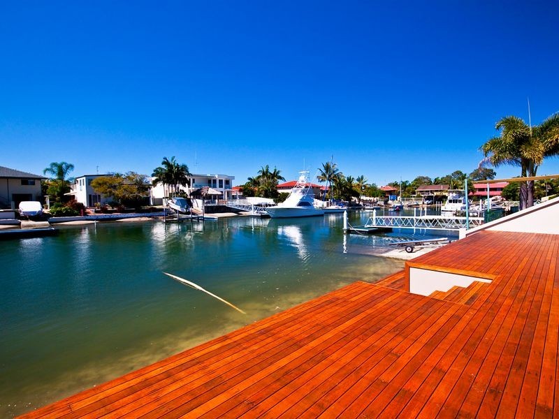 13 Drysdale Place, Paradise Point QLD 4216