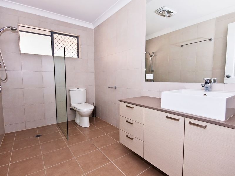 13 Drysdale Place, Paradise Point QLD 4216