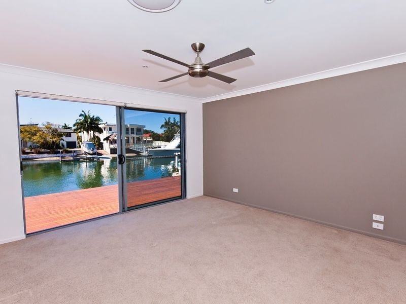 13 Drysdale Place, Paradise Point QLD 4216