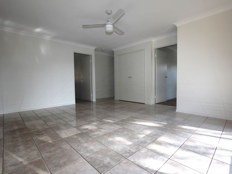 2/13 Pamela Court, Labrador QLD 4215