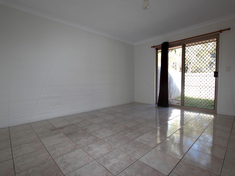 2/13 Pamela Court, Labrador QLD 4215