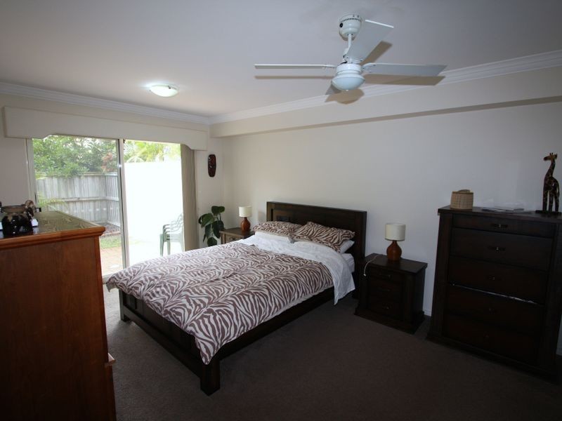 9/82-86 Limetree Parade, Runaway Bay QLD 4216