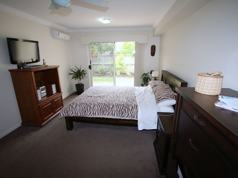 9/82-86 Limetree Parade, Runaway Bay QLD 4216