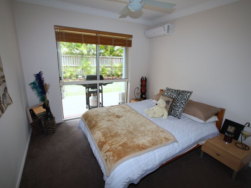 9/82-86 Limetree Parade, Runaway Bay QLD 4216