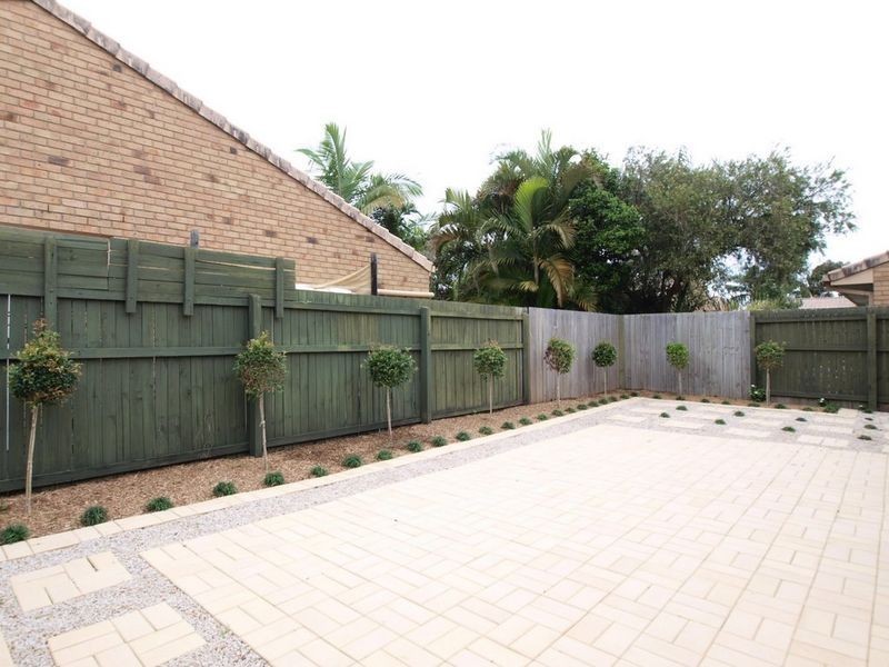 2/53 Kangaroo Avenue, Coombabah QLD 4216