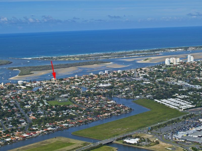 6 Burrows Street, Biggera Waters QLD 4216