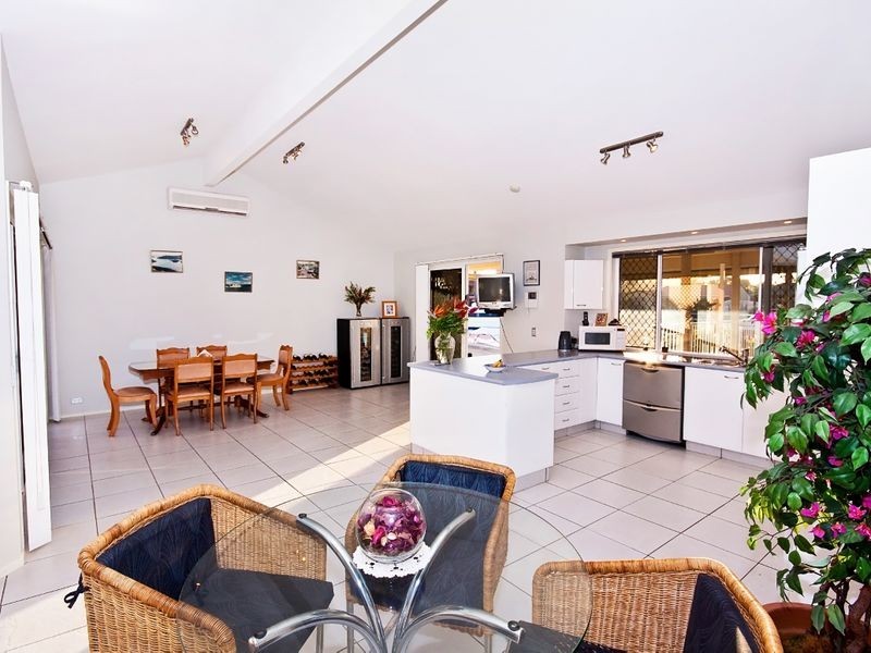 12 Marco Polo Place, Hollywell QLD 4216