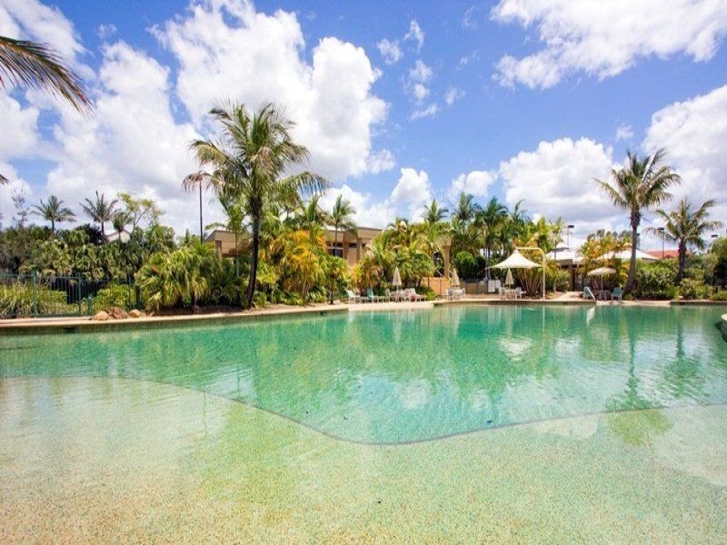 136/125 Santa Cruz Boulevard, Clear Island Waters QLD 4226