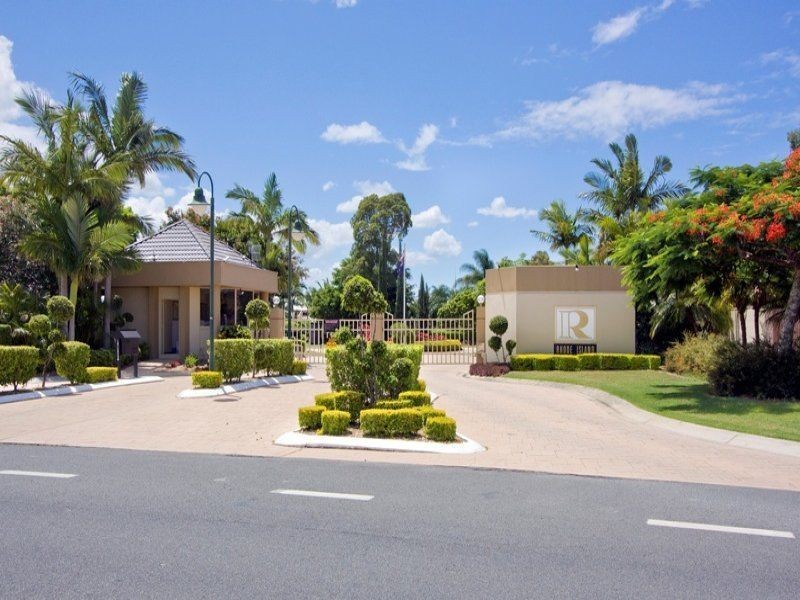 136/125 Santa Cruz Boulevard, Clear Island Waters QLD 4226