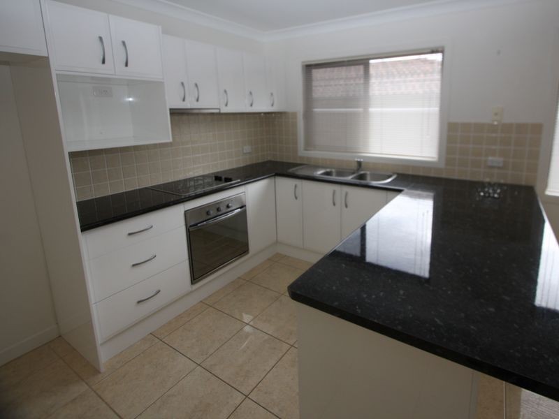 1/45 Errol Avenue, Paradise Point QLD 4216