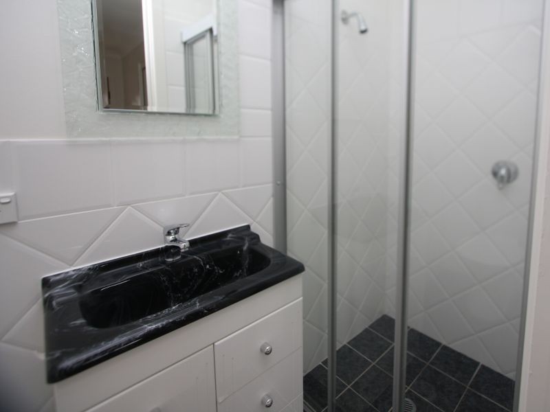 1/45 Errol Avenue, Paradise Point QLD 4216