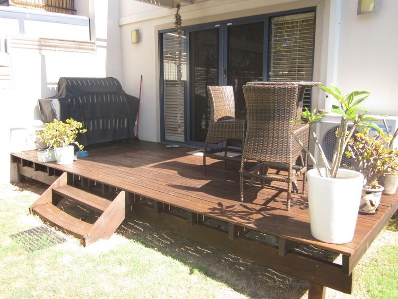 1/45 Errol Avenue, Paradise Point QLD 4216