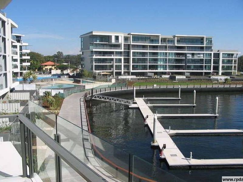 3101/323 Bayview Street, Hollywell QLD 4216