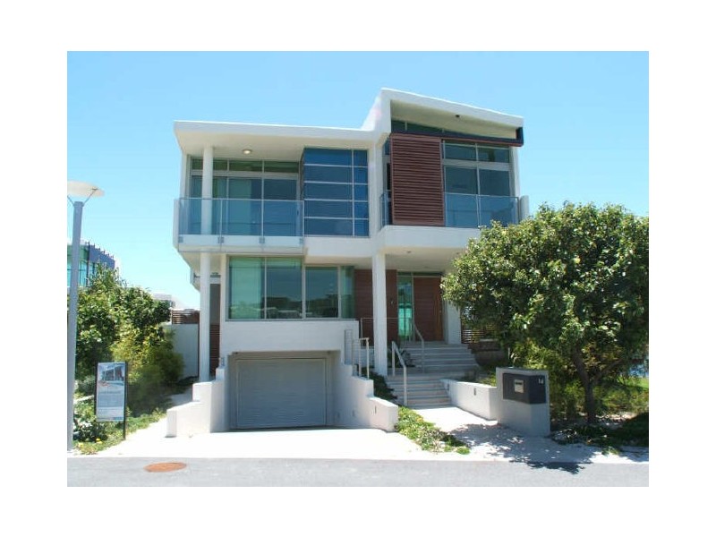 Paradise Point QLD 4216