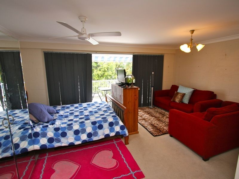 Paradise Point QLD 4216