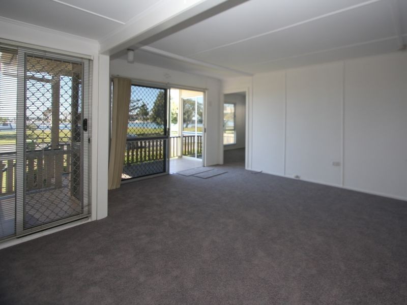 70 The Esplanade, Paradise Point QLD 4216