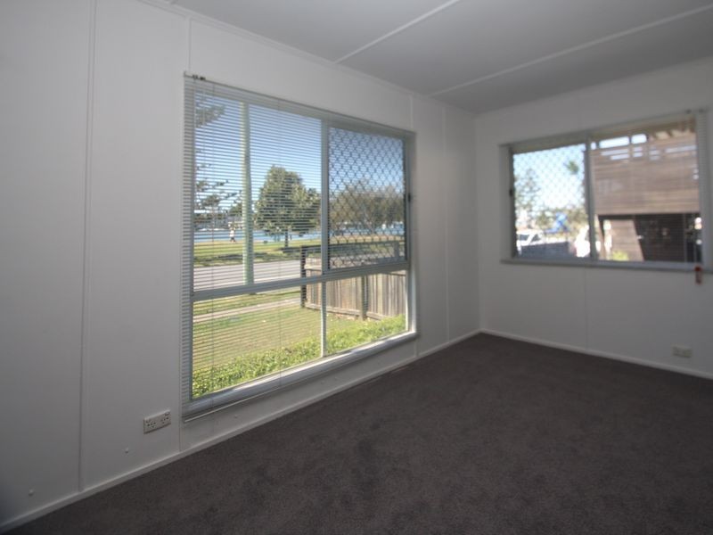70 The Esplanade, Paradise Point QLD 4216