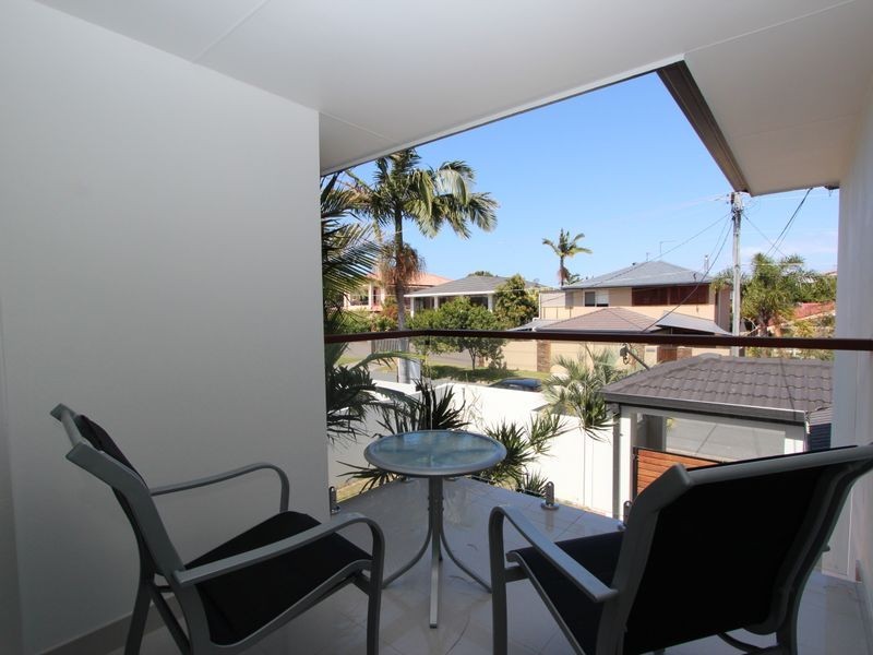 25 Killowill Avenue, Paradise Point QLD 4216