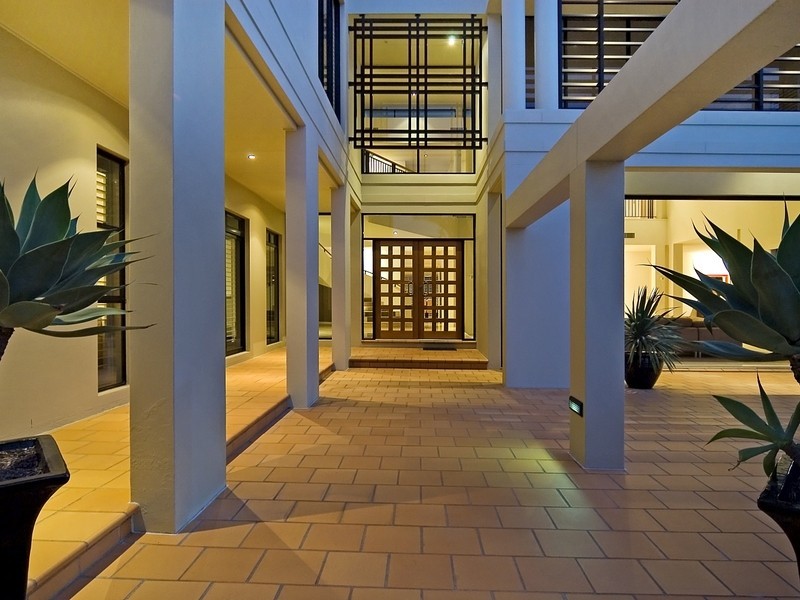 1133 Beechwood Drive, Hope Island QLD 4212