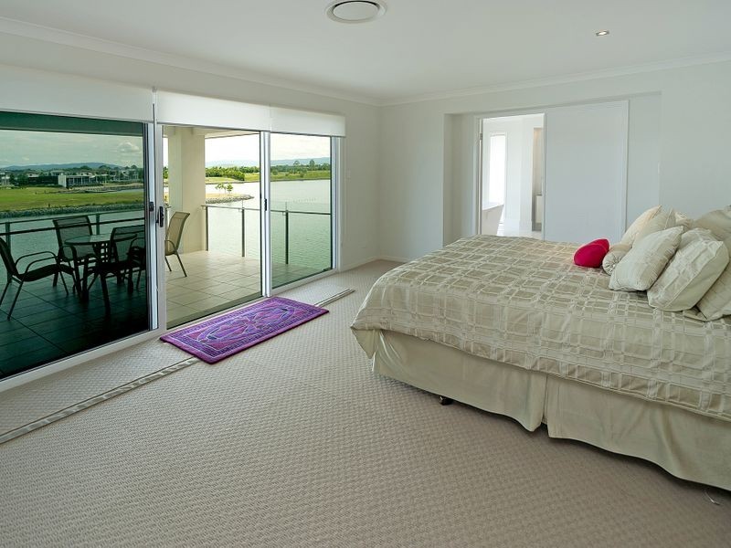 68 Palladium Boulevarde, Hope Island QLD 4212