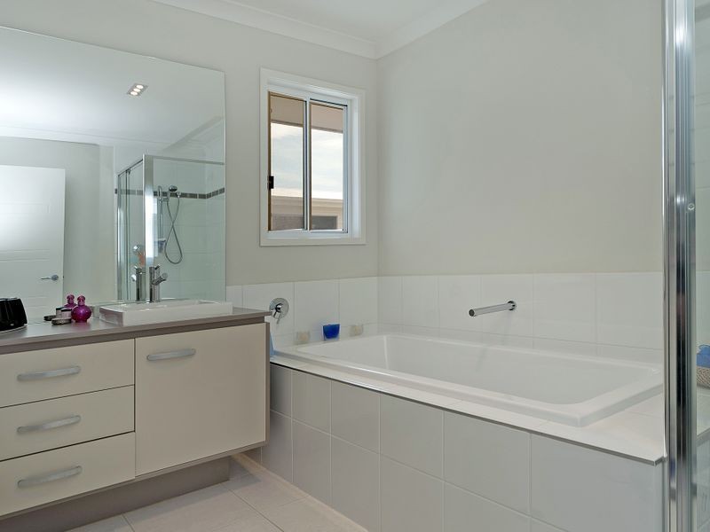 68 Palladium Boulevarde, Hope Island QLD 4212