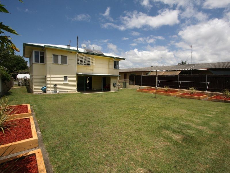 23 Bruce Avenue, Paradise Point QLD 4216